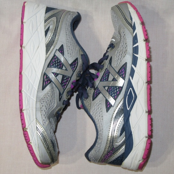 New Balance Shoes - New Balance 840v3 Shoe Women's Running Shoe sz 9
